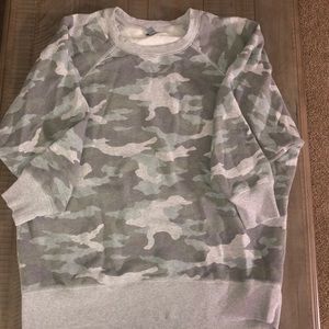 aerie oversized camo sweatshirt
